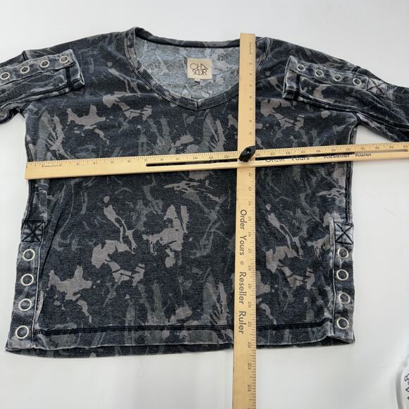 Chaser Shirt Womens X Small Gray Camo Vintage Rib‎ V Neck Top Snap Detail - Picture 7 of 9
